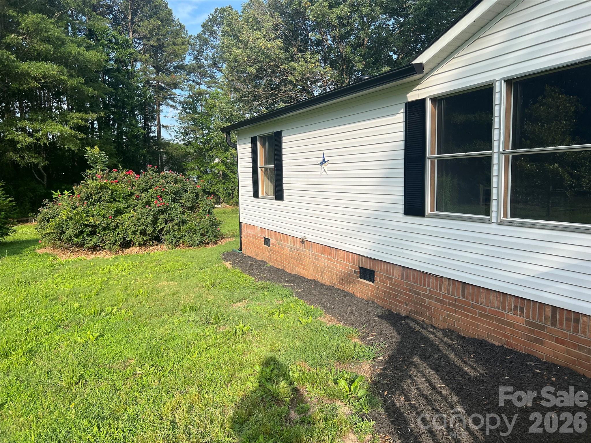 373 Griggs Road — Clover