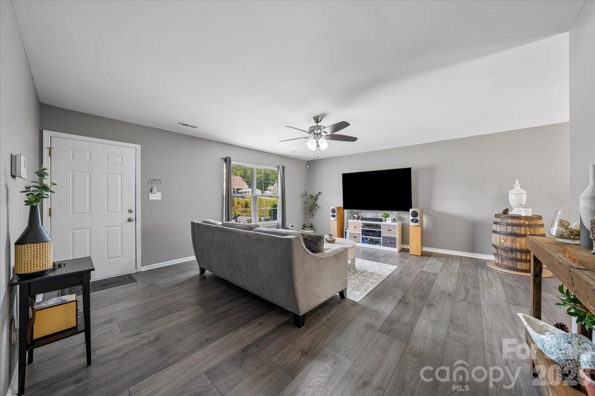5071 Sedgefield Drive — Lancaster