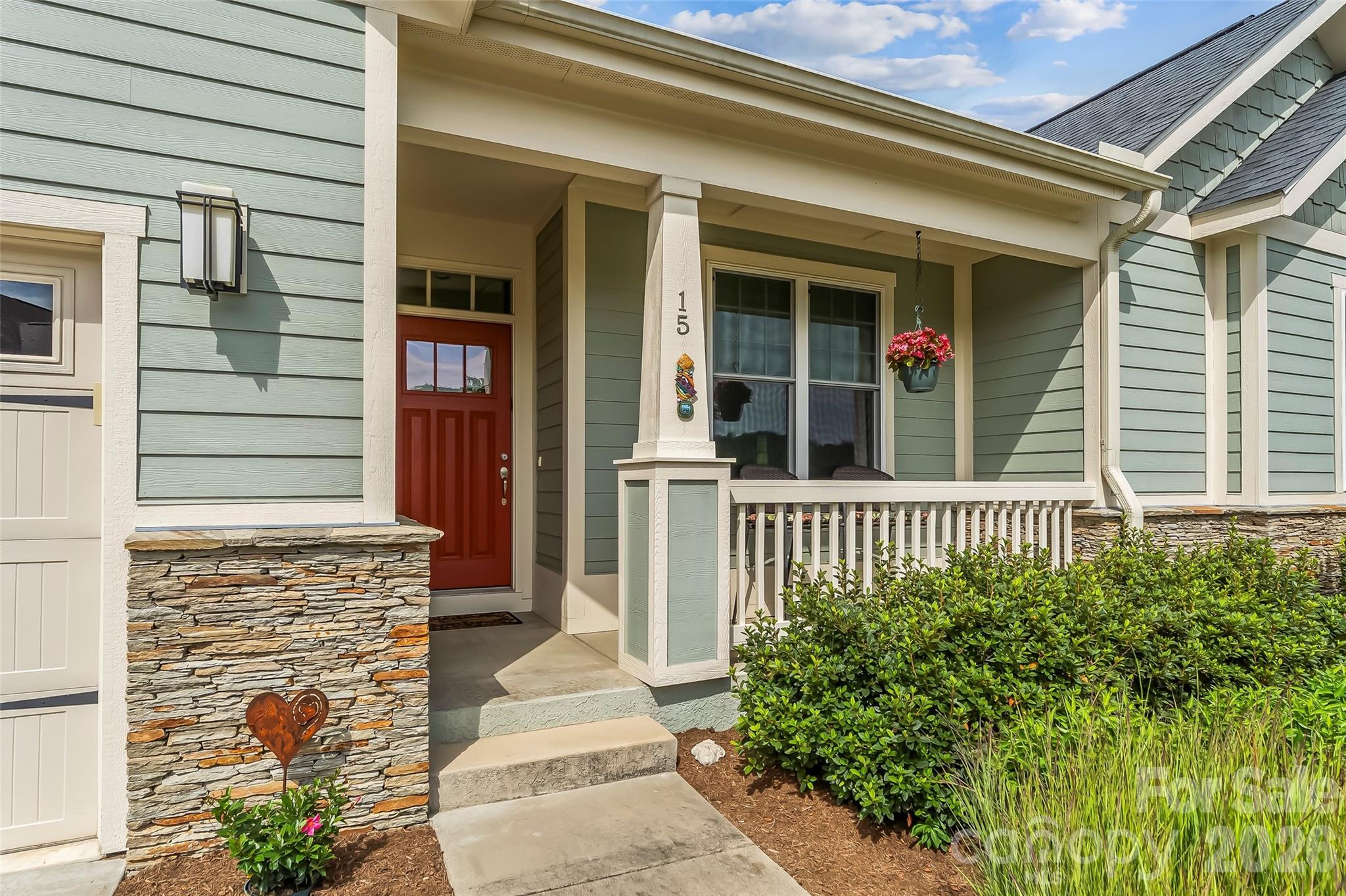 15 Craftsman View Drive — Asheville