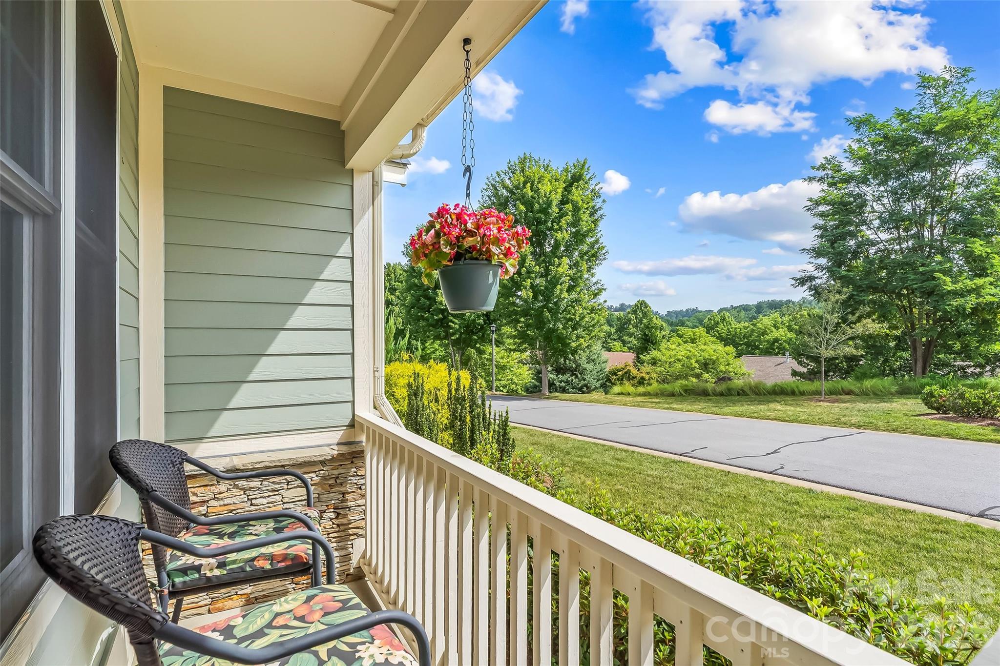 15 Craftsman View Drive — Asheville
