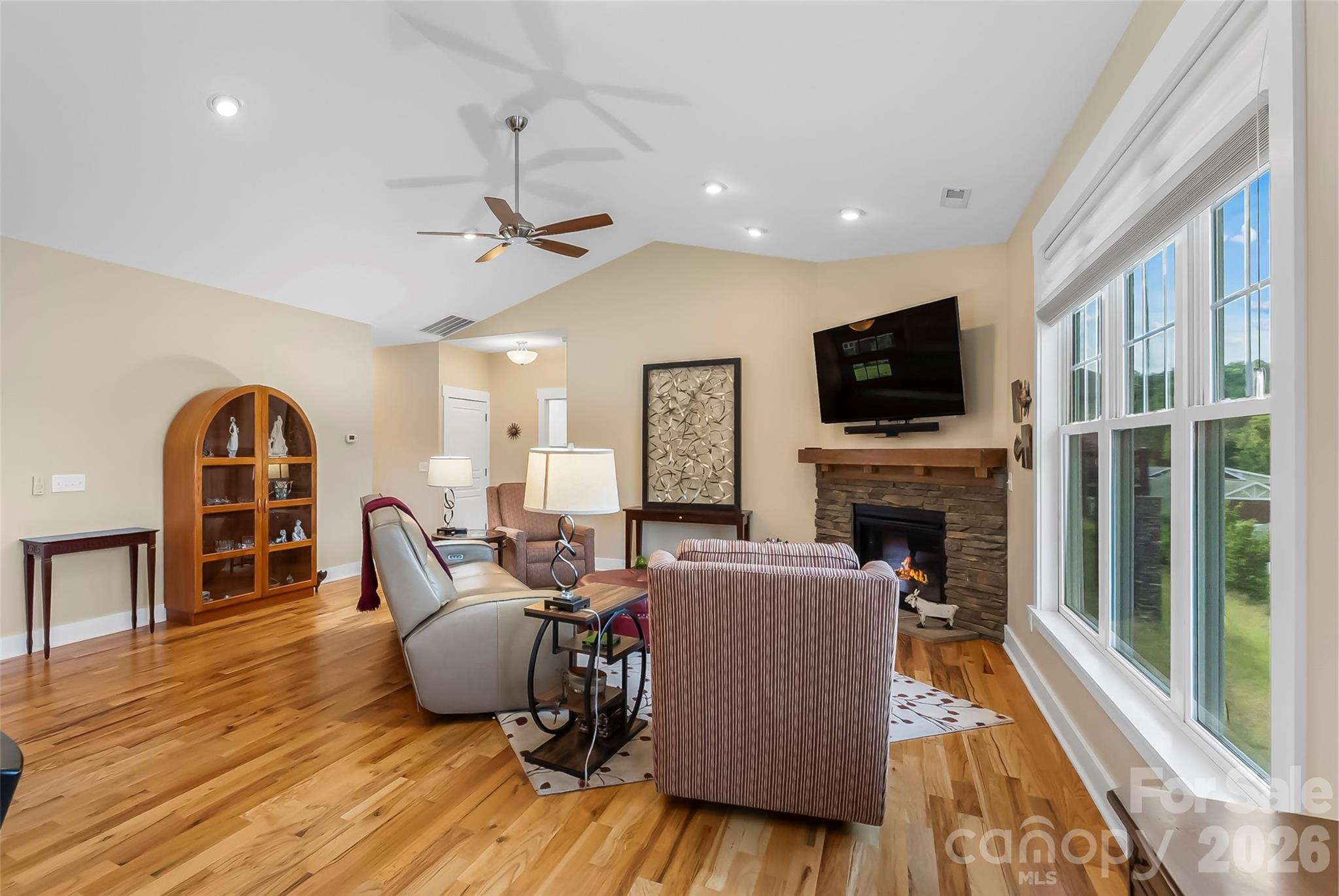 15 Craftsman View Drive — Asheville
