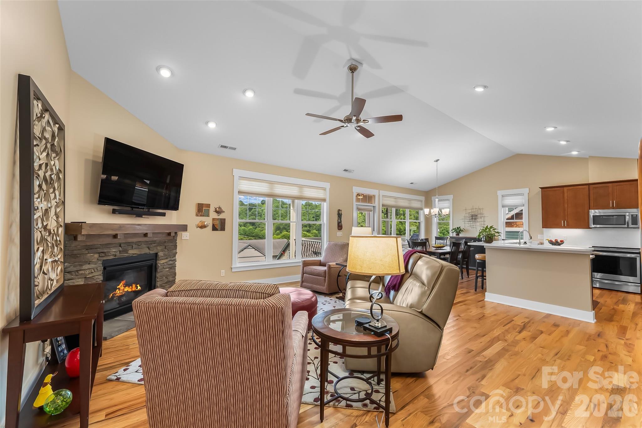15 Craftsman View Drive — Asheville