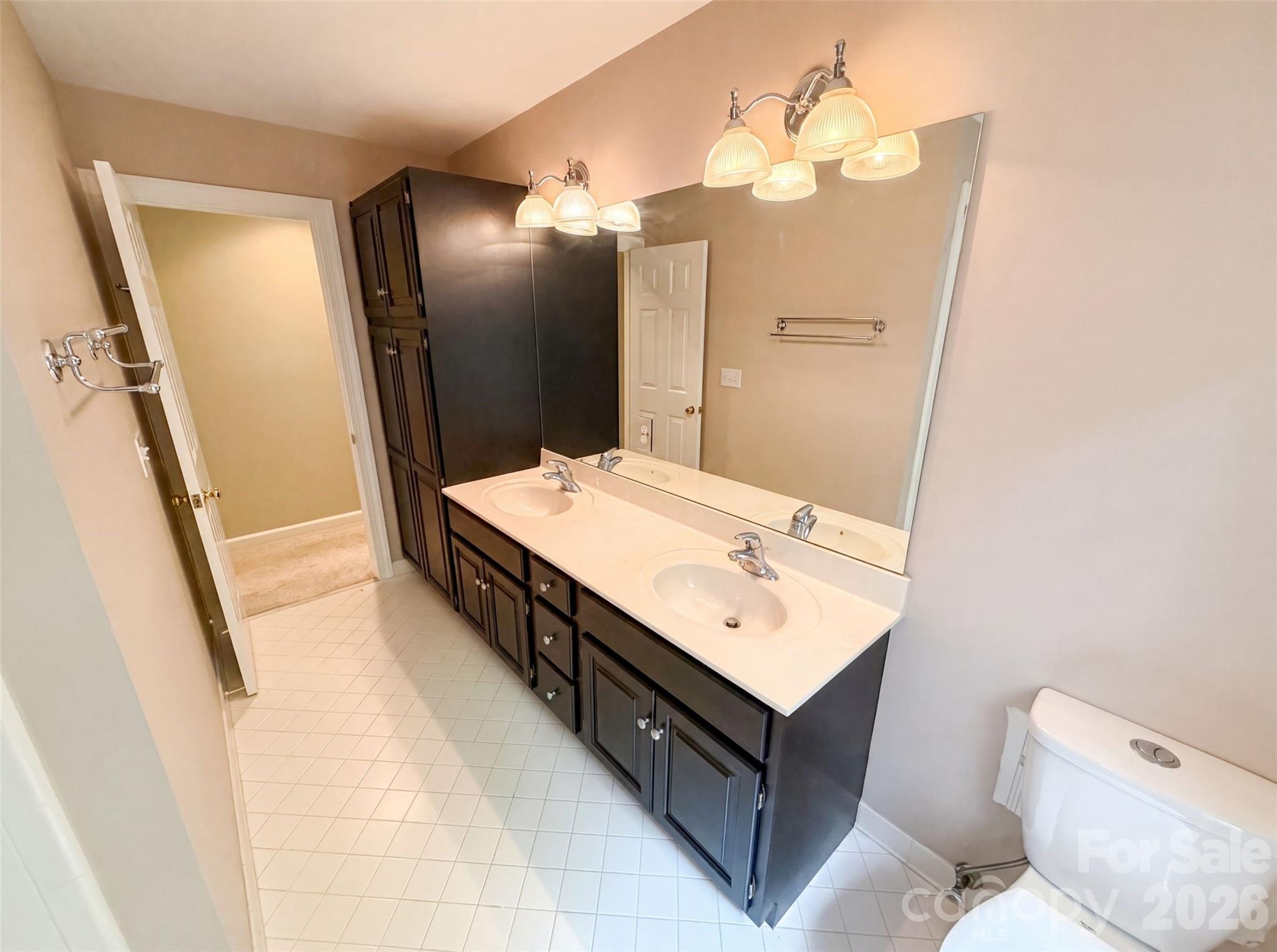 3711 Surry Ridge Court — Charlotte