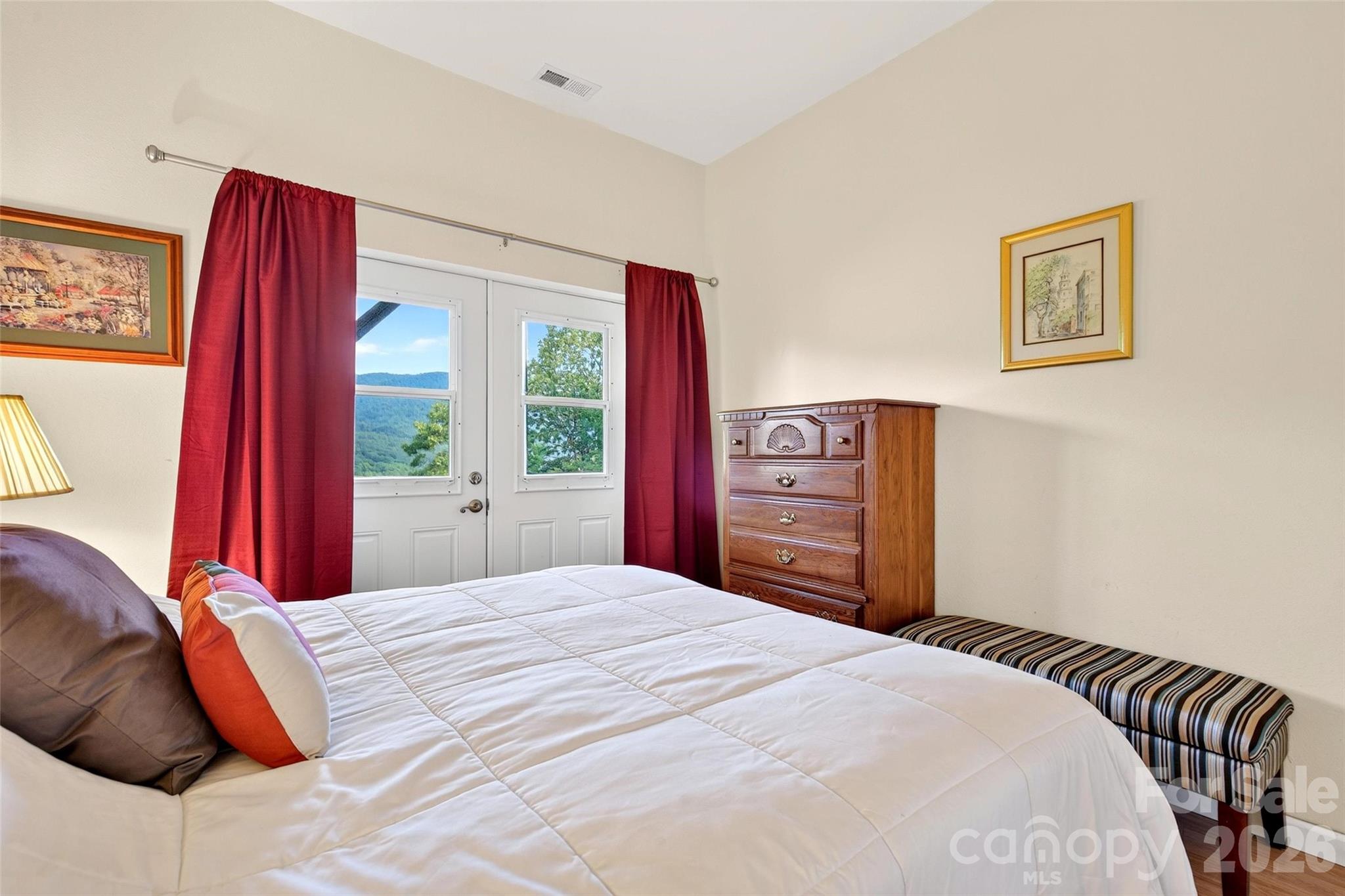 40 E Valley View Drive — Marion