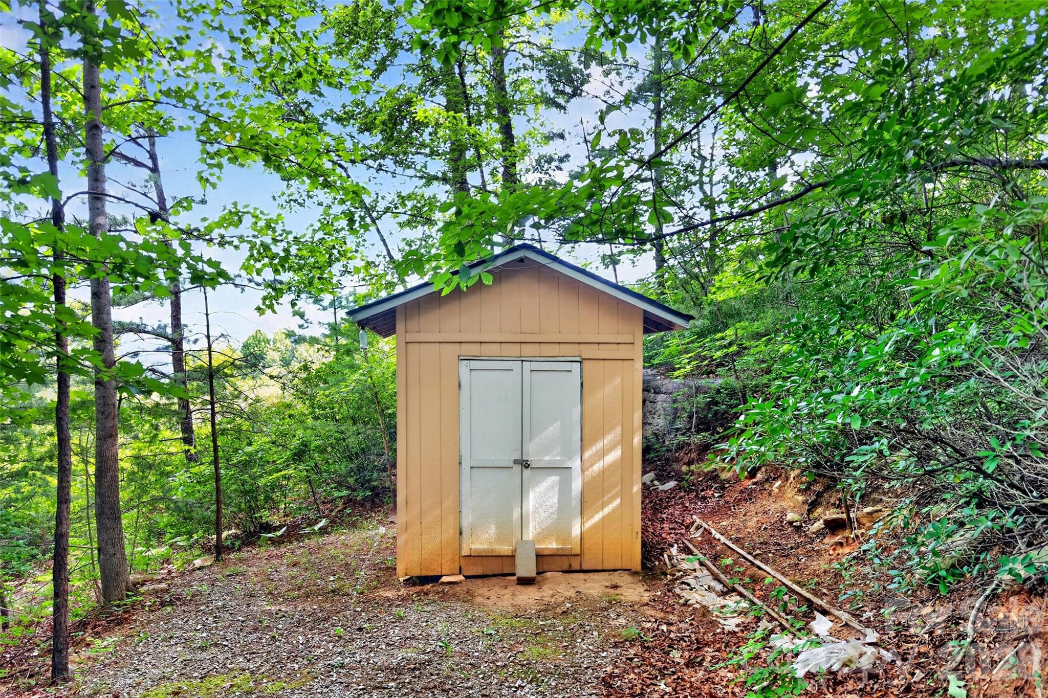 40 E Valley View Drive — Marion