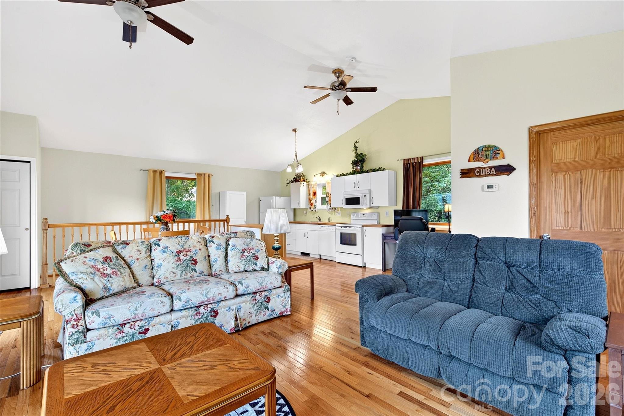 40 E Valley View Drive — Marion