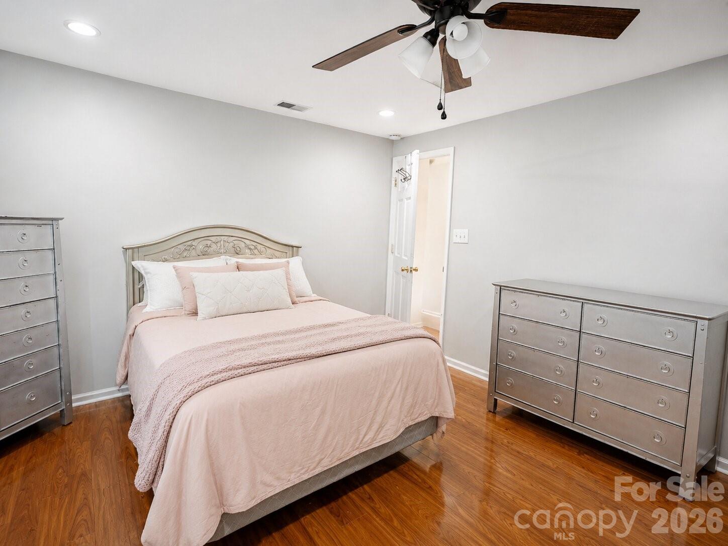 7329 Hounslow Lane — Charlotte