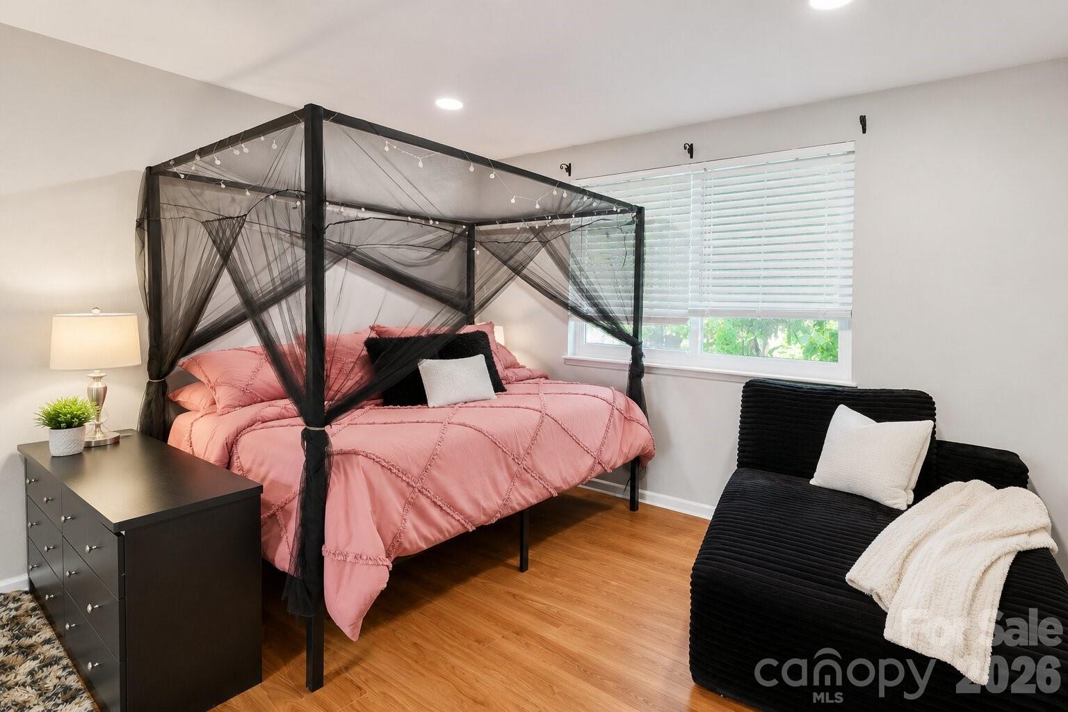 7329 Hounslow Lane — Charlotte