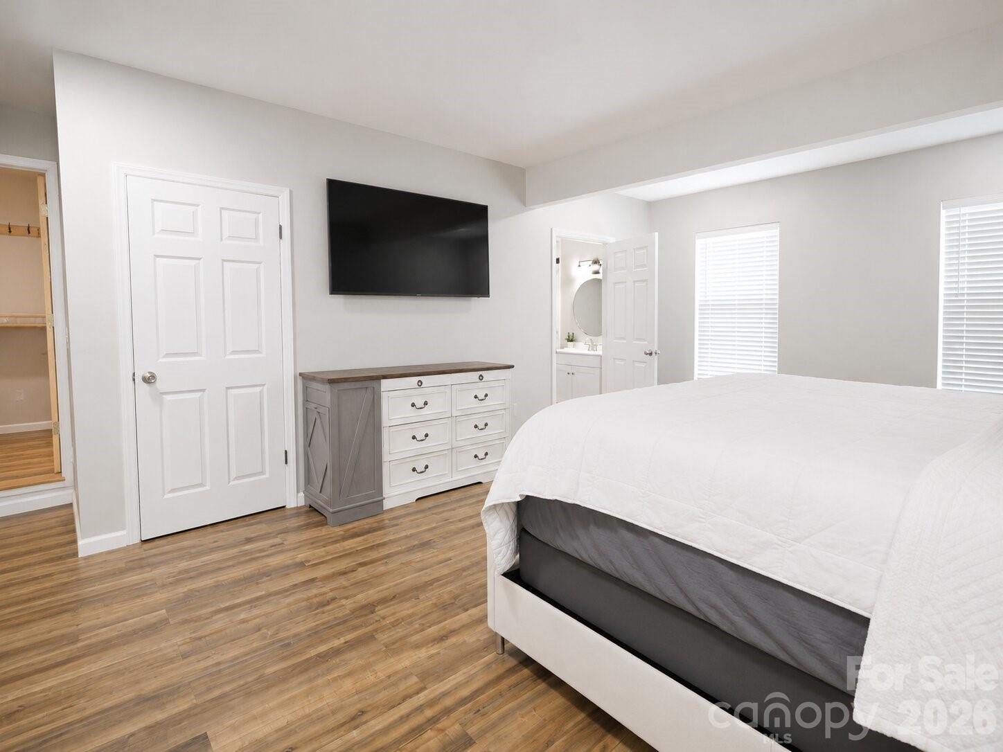 7329 Hounslow Lane — Charlotte