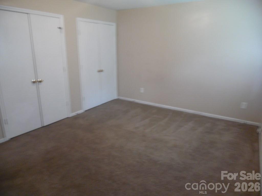 6311 Coach Hill Lane — Charlotte