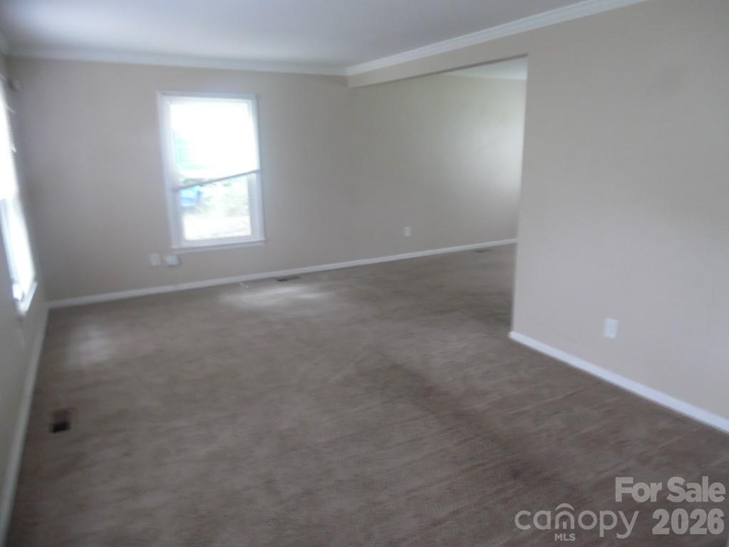 6311 Coach Hill Lane — Charlotte