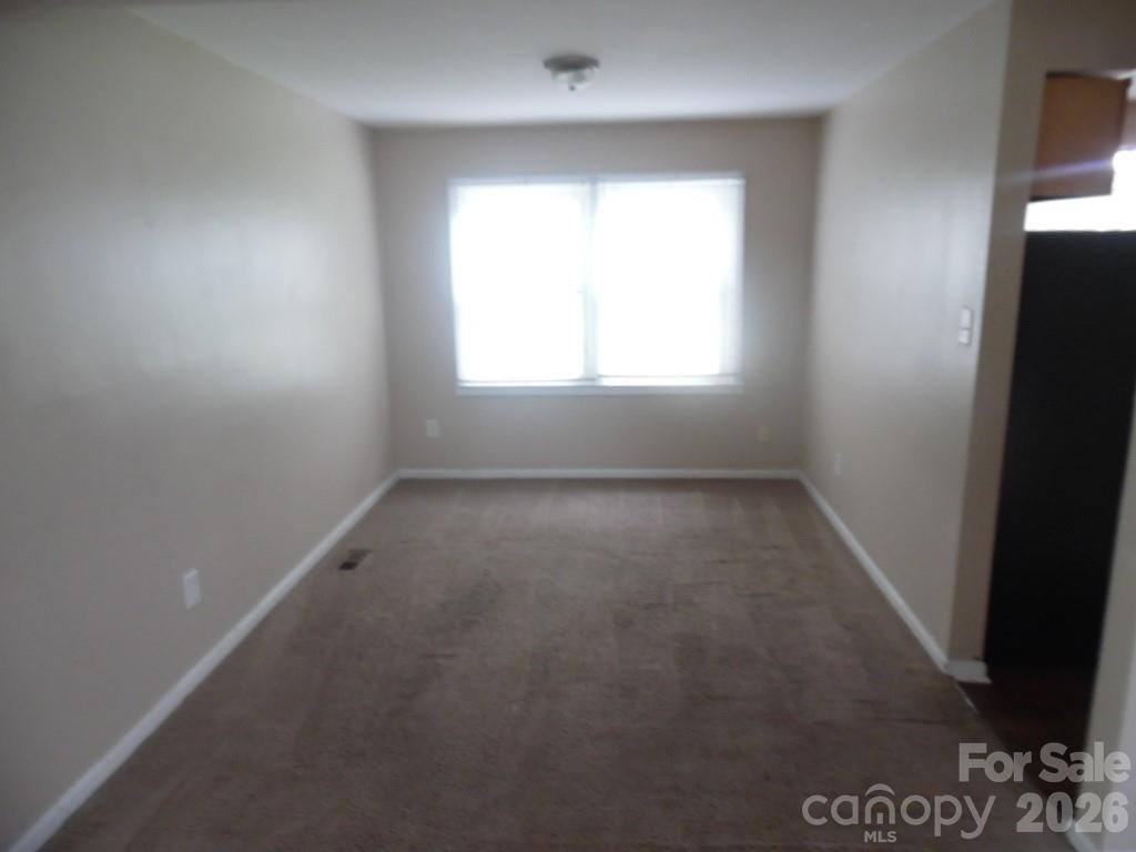 6311 Coach Hill Lane — Charlotte