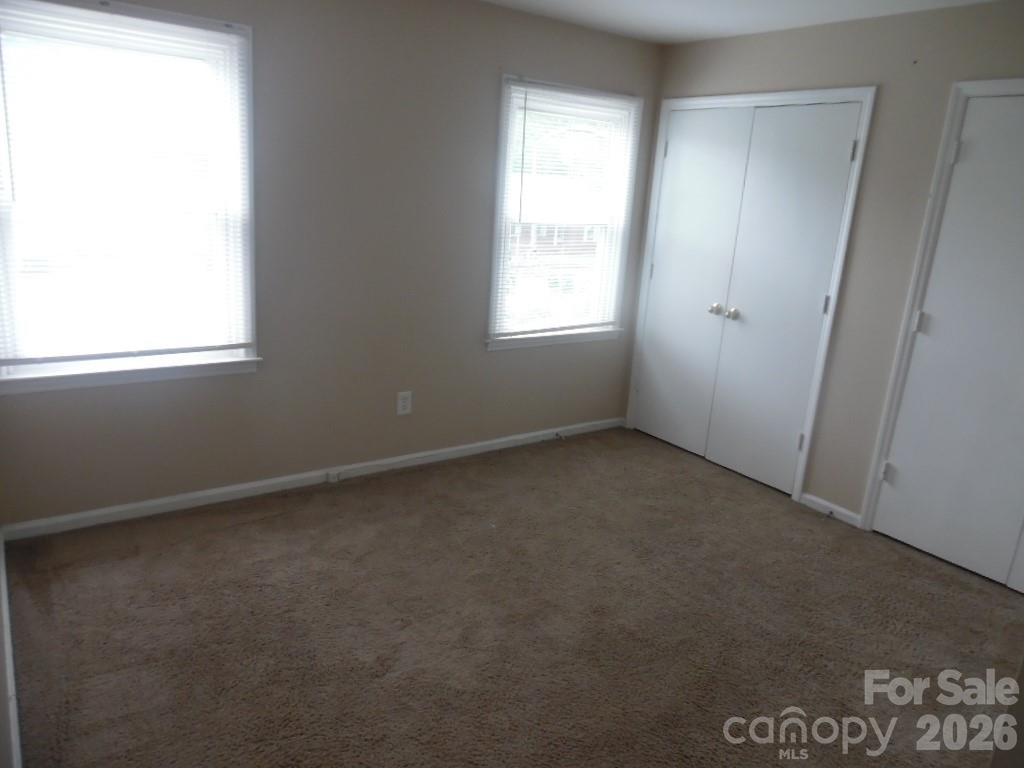 6311 Coach Hill Lane — Charlotte
