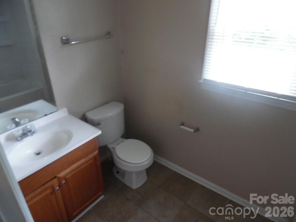 6311 Coach Hill Lane — Charlotte