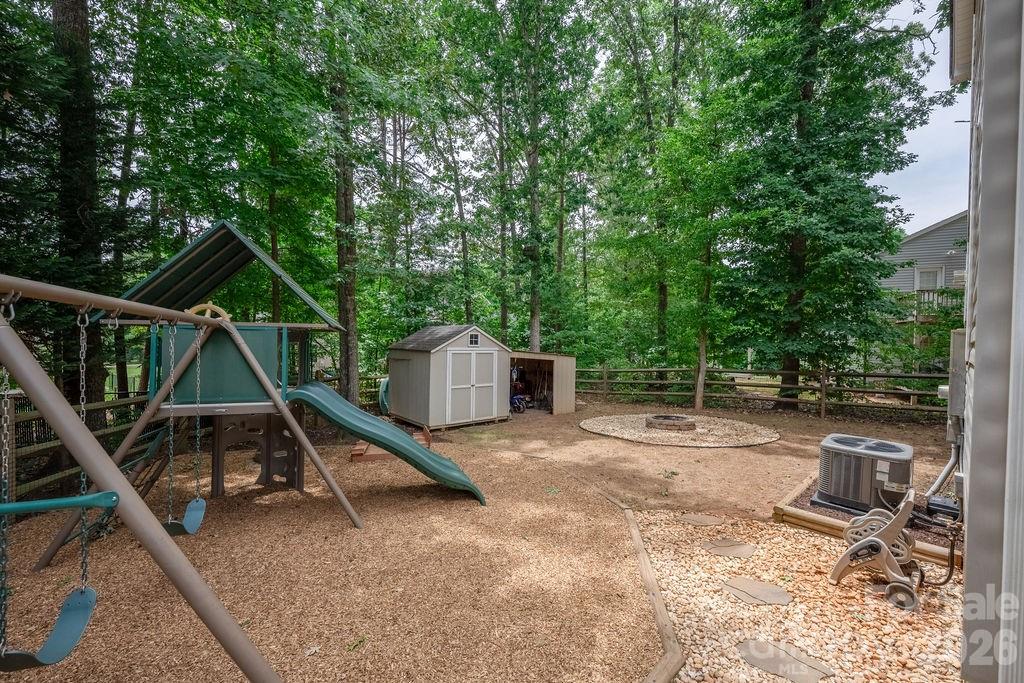7734 Red Robin Trail — Denver