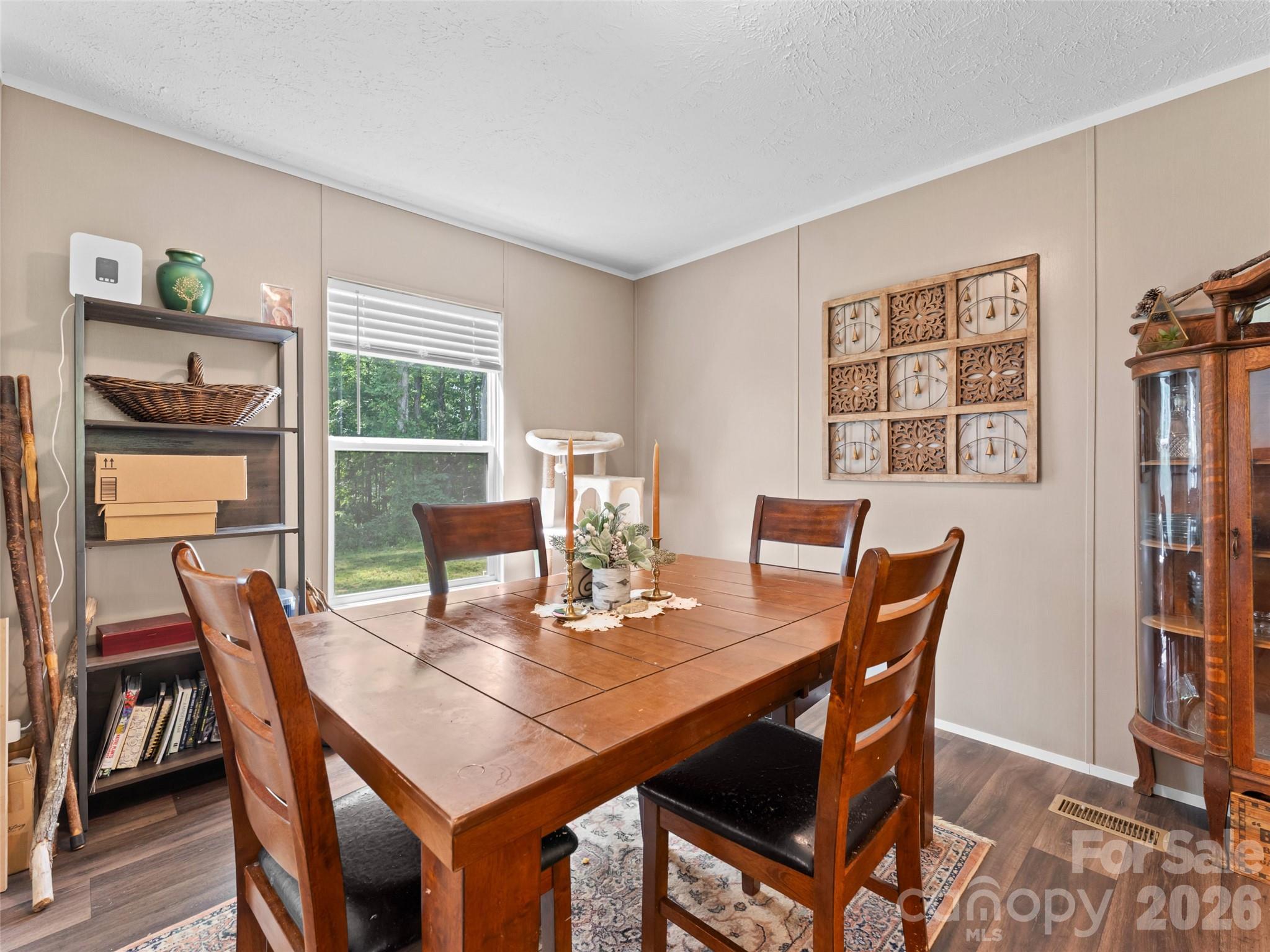 64 Tupper Lane — Hendersonville