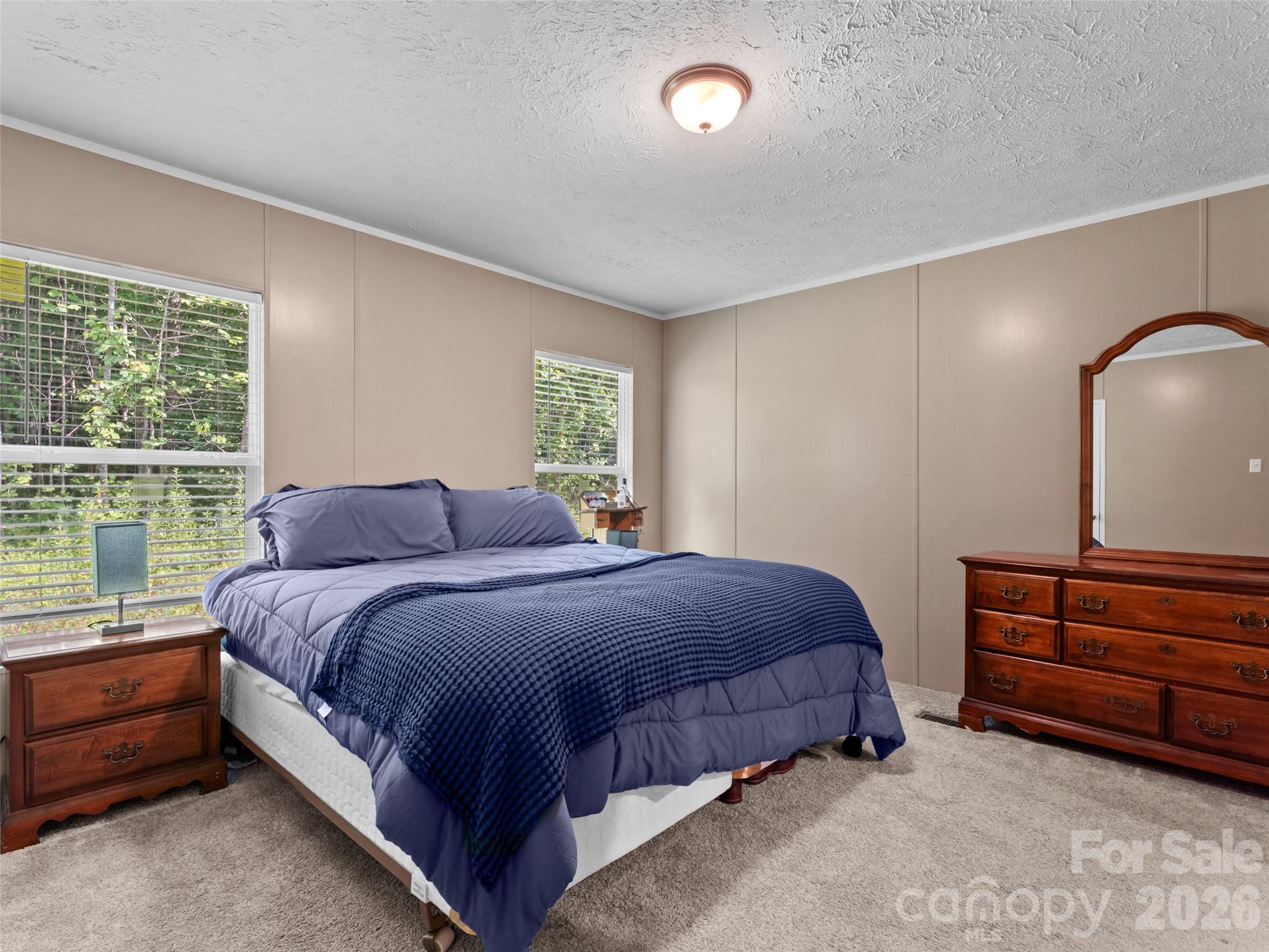 64 Tupper Lane — Hendersonville