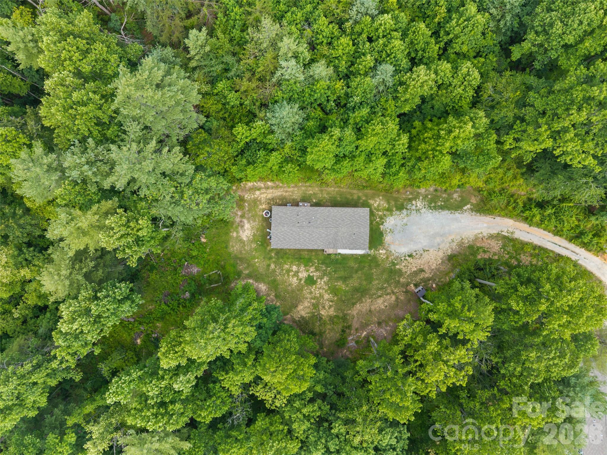 64 Tupper Lane — Hendersonville