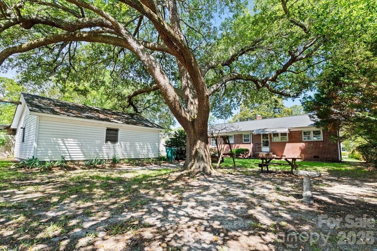 63 Lynn Avenue — Cheraw