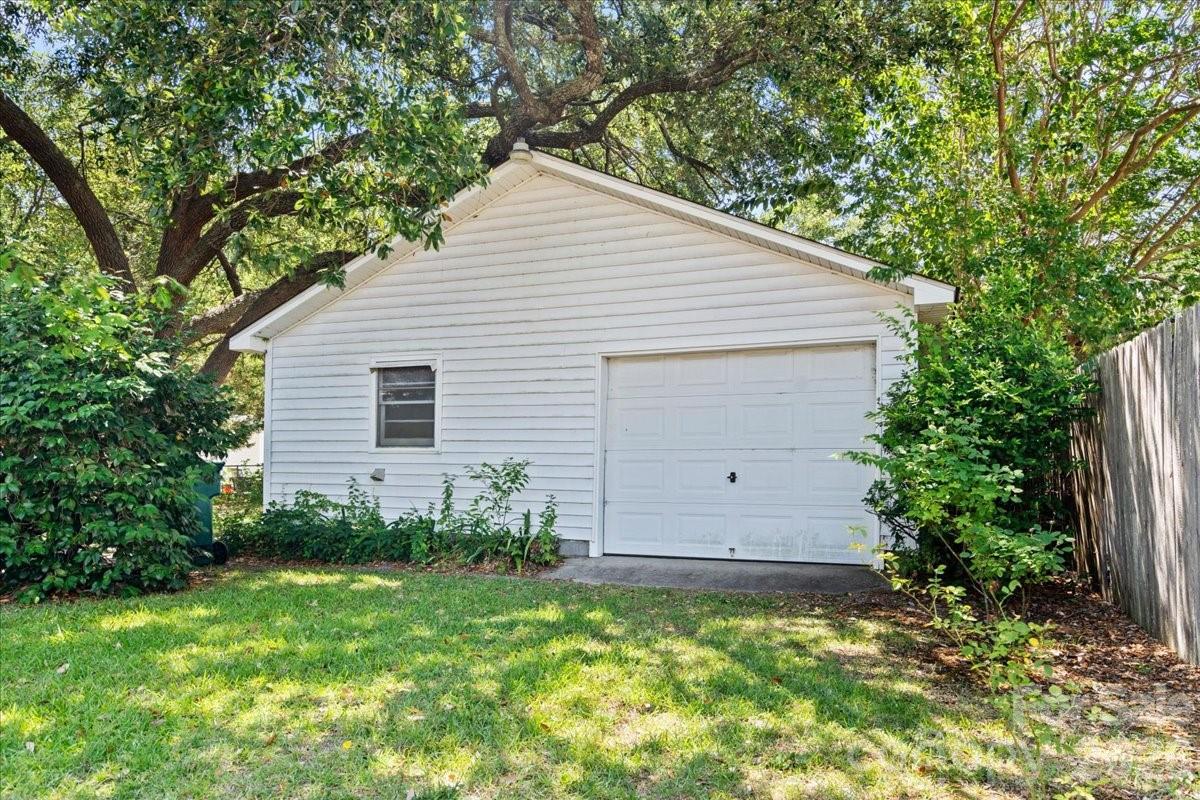 63 Lynn Avenue — Cheraw