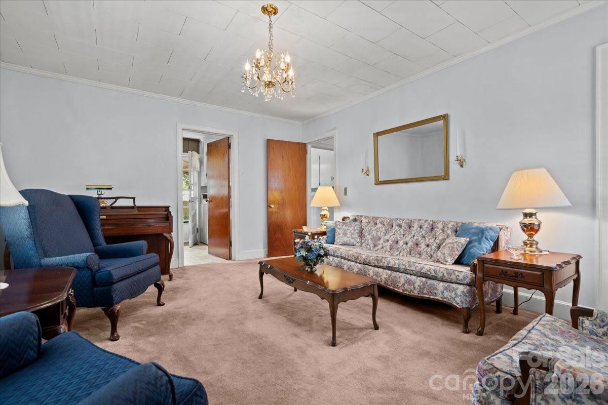 63 Lynn Avenue — Cheraw
