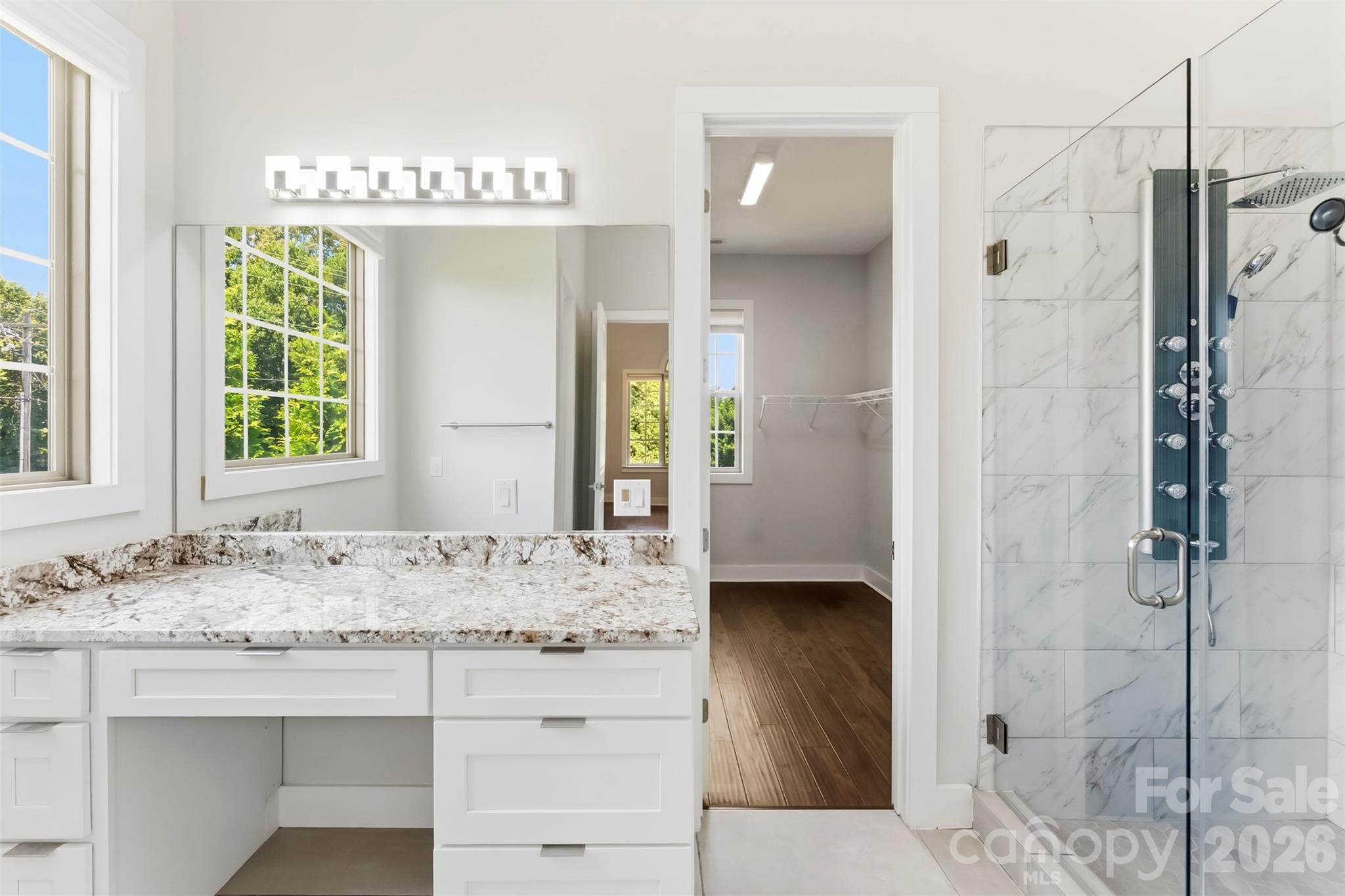 3000 Applewood Point Lane — Belmont