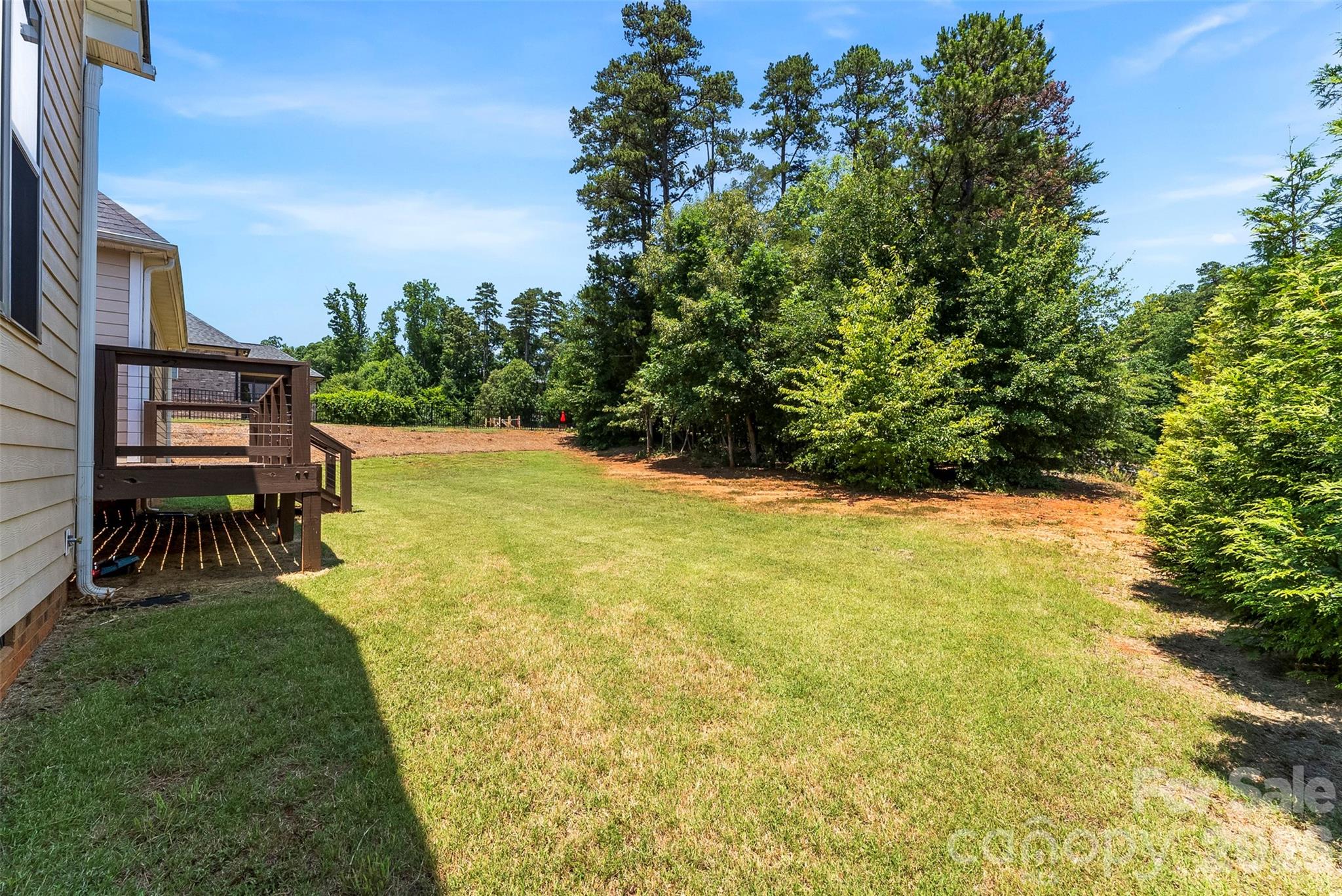 3000 Applewood Point Lane — Belmont