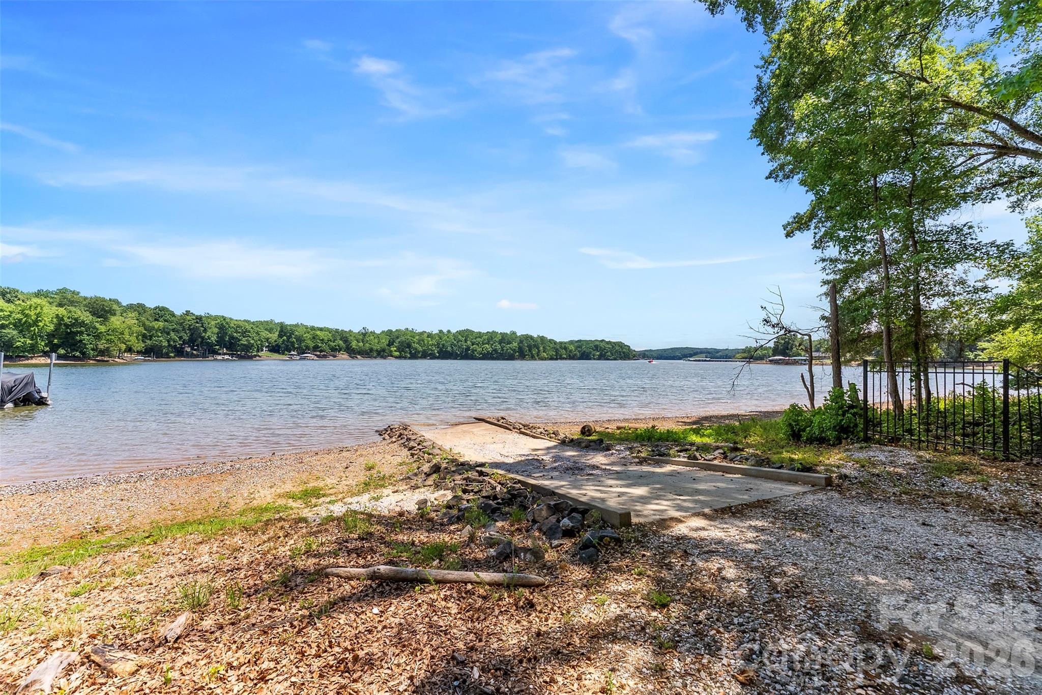 3000 Applewood Point Lane — Belmont