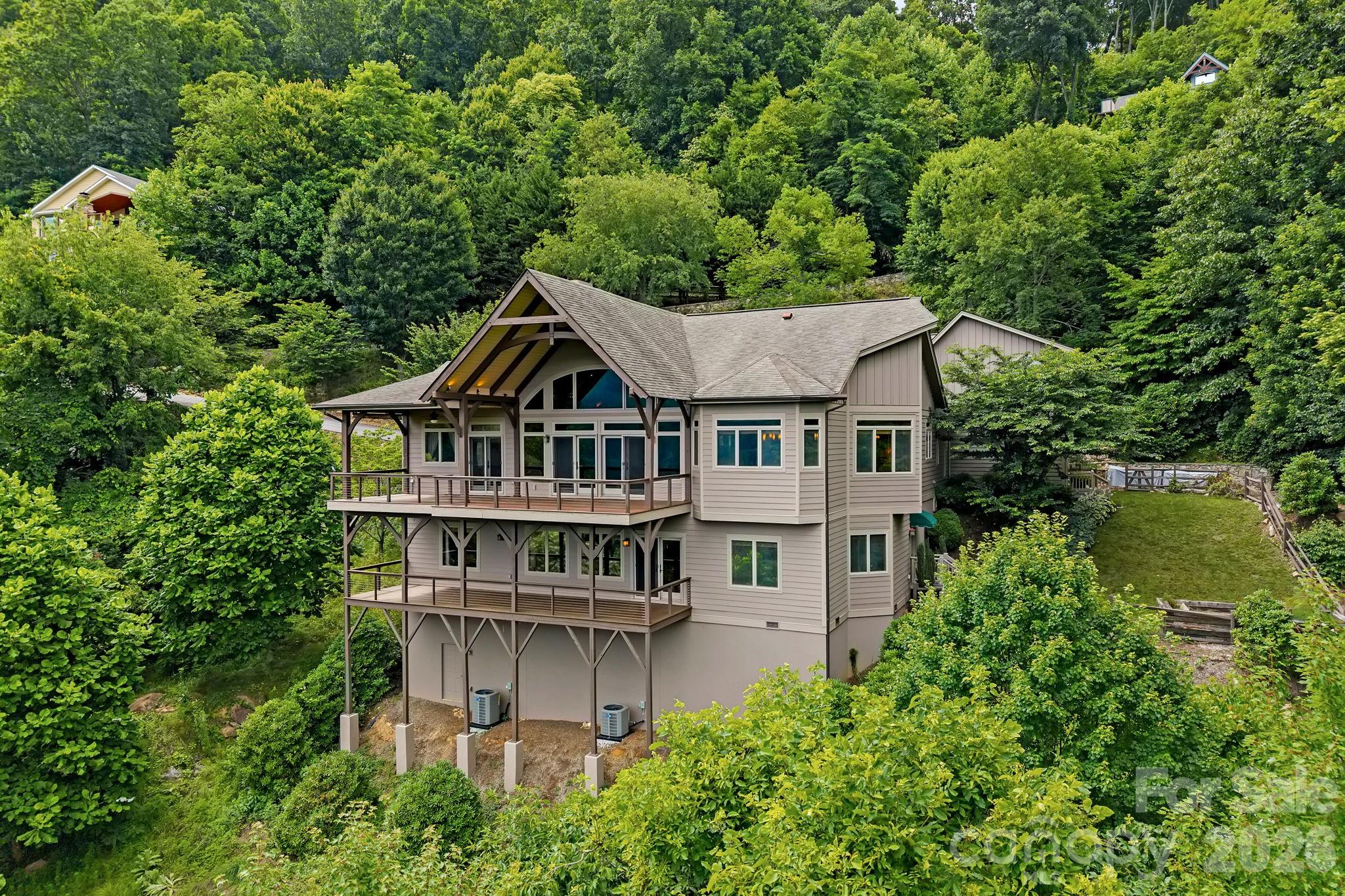 241 Glen Eagle Drive — Waynesville