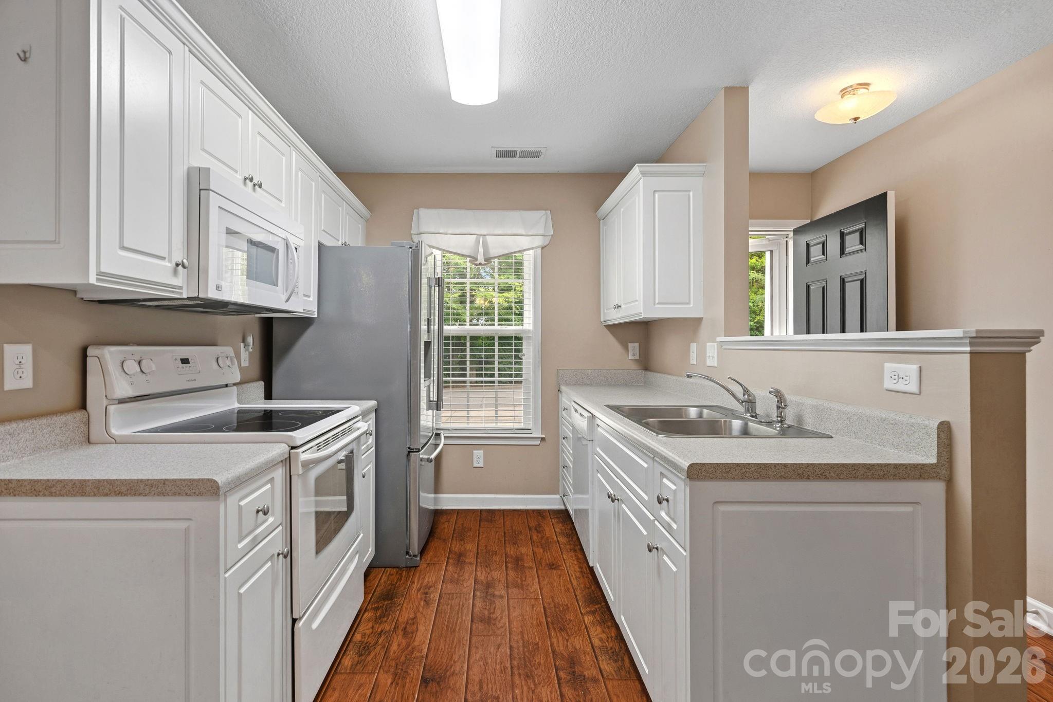 2933 Trimble Circle NW — Concord