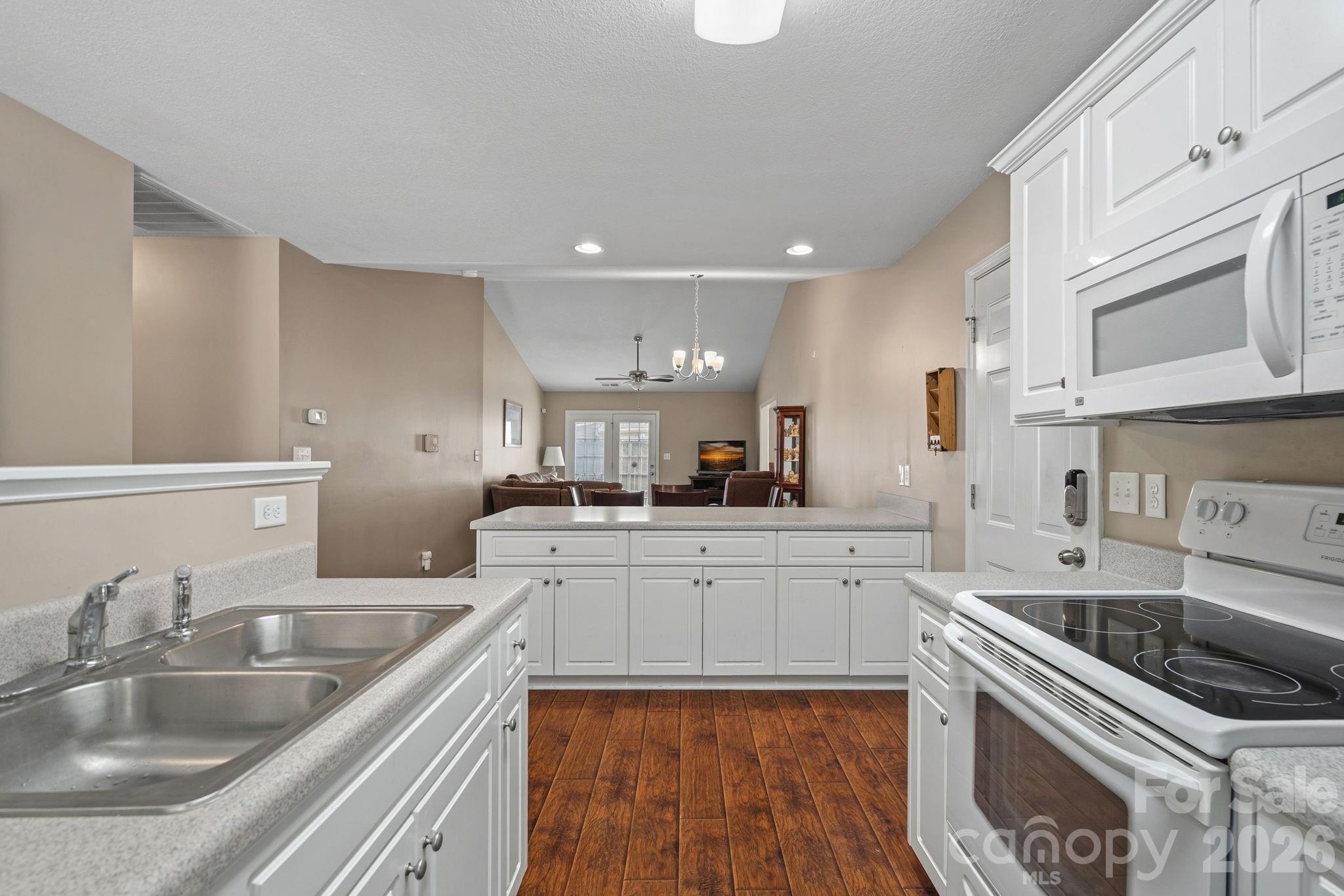 2933 Trimble Circle NW — Concord