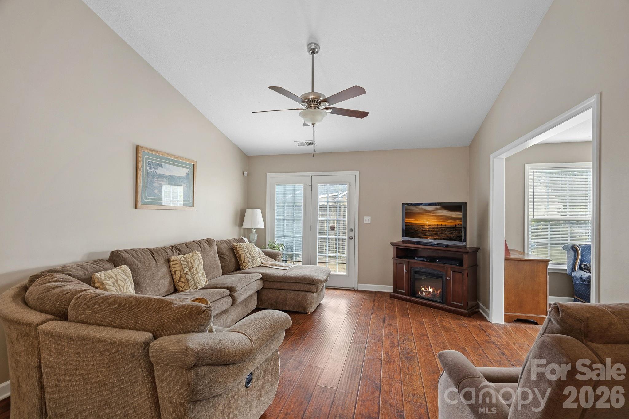 2933 Trimble Circle NW — Concord