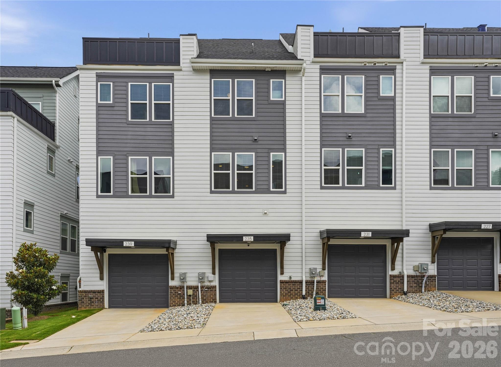 235 S Bruns Avenue — Charlotte
