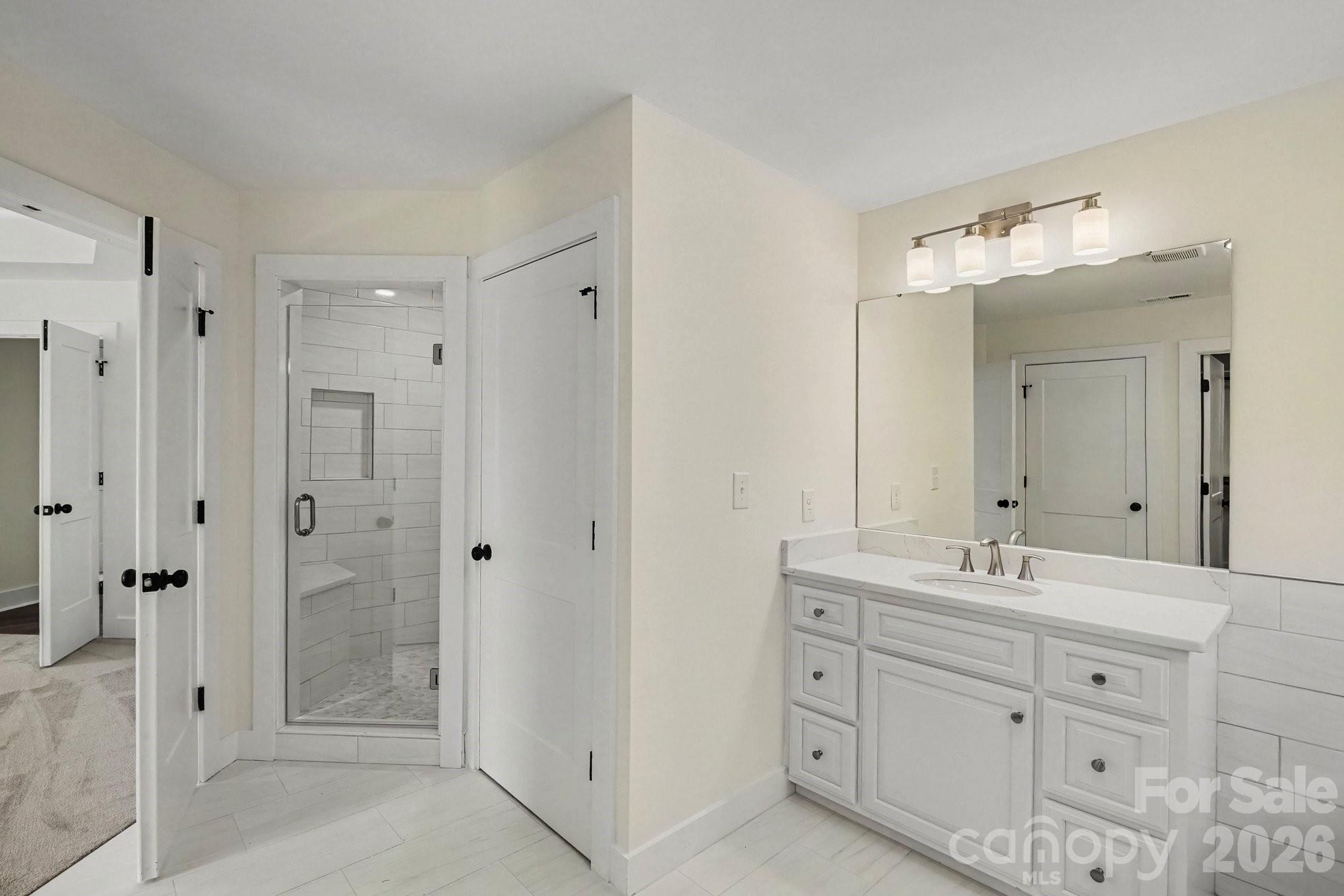 101 Delancy Street — Locust