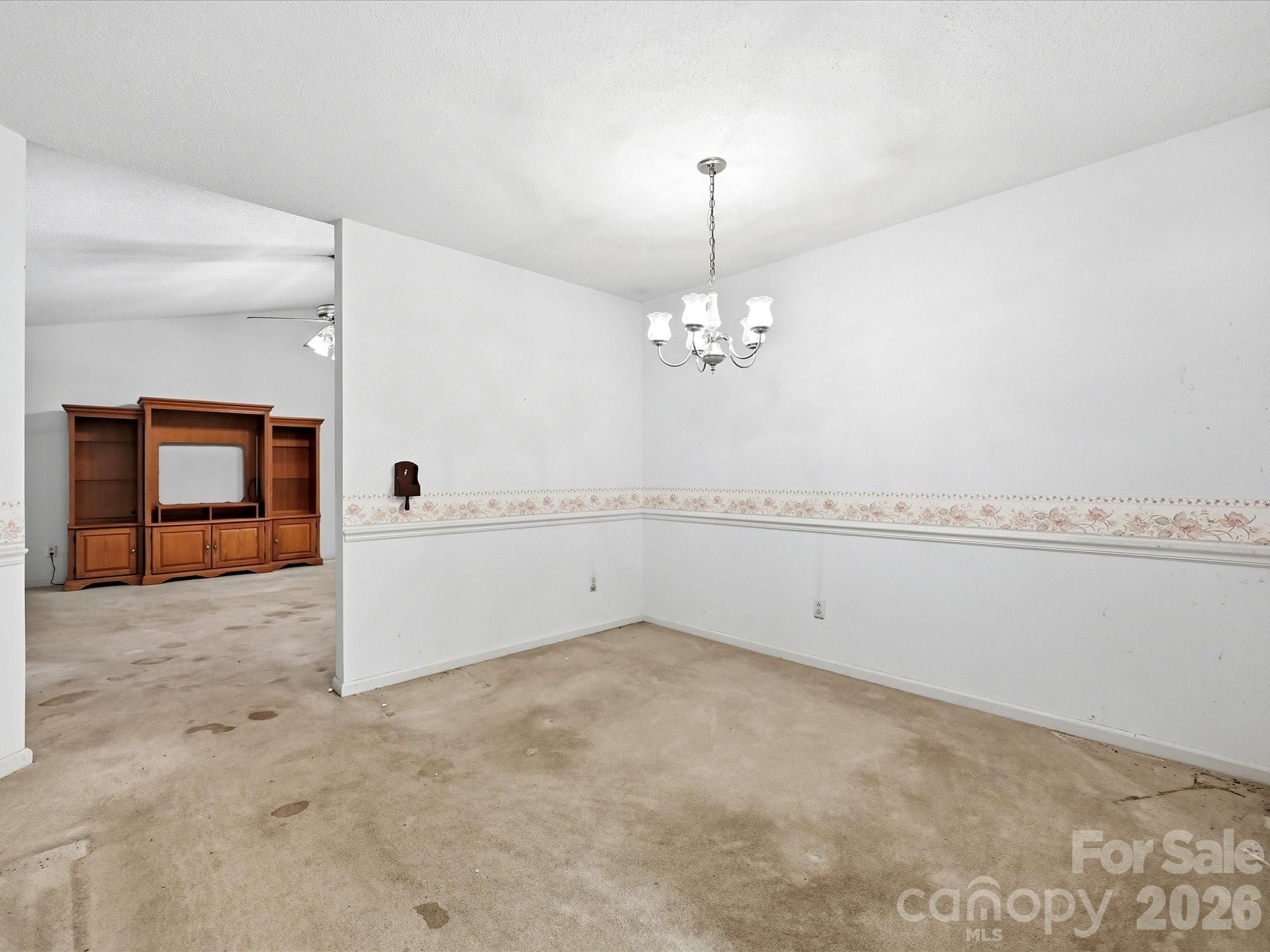 5950 King Wilkinson Road — Denver