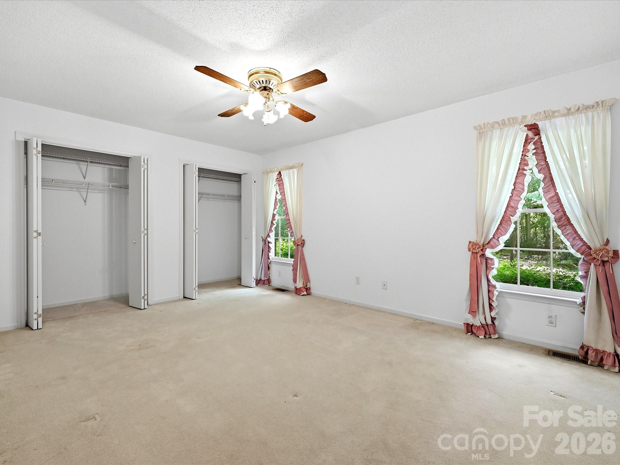 5950 King Wilkinson Road — Denver