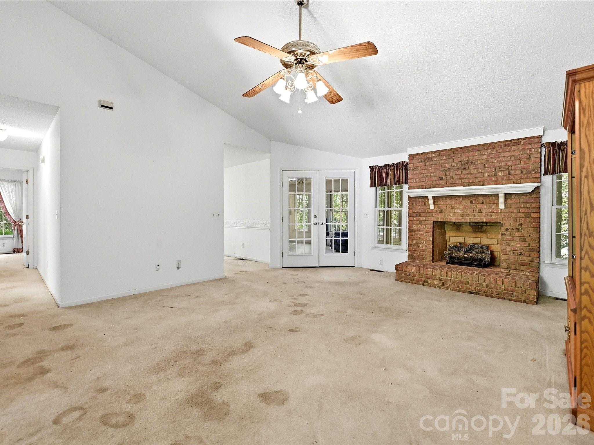 5950 King Wilkinson Road — Denver