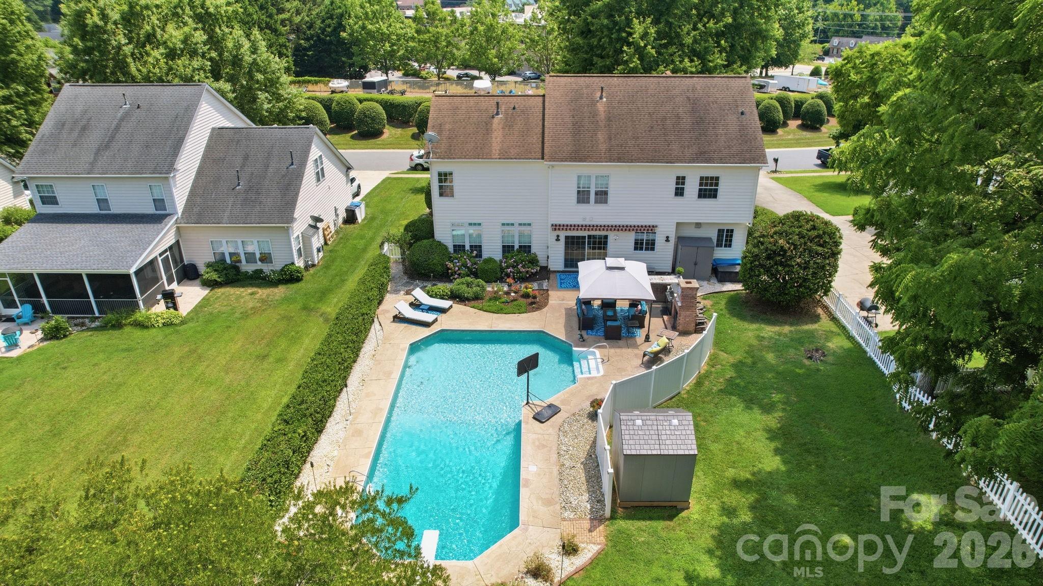 206 Pamlico Lane — Mooresville