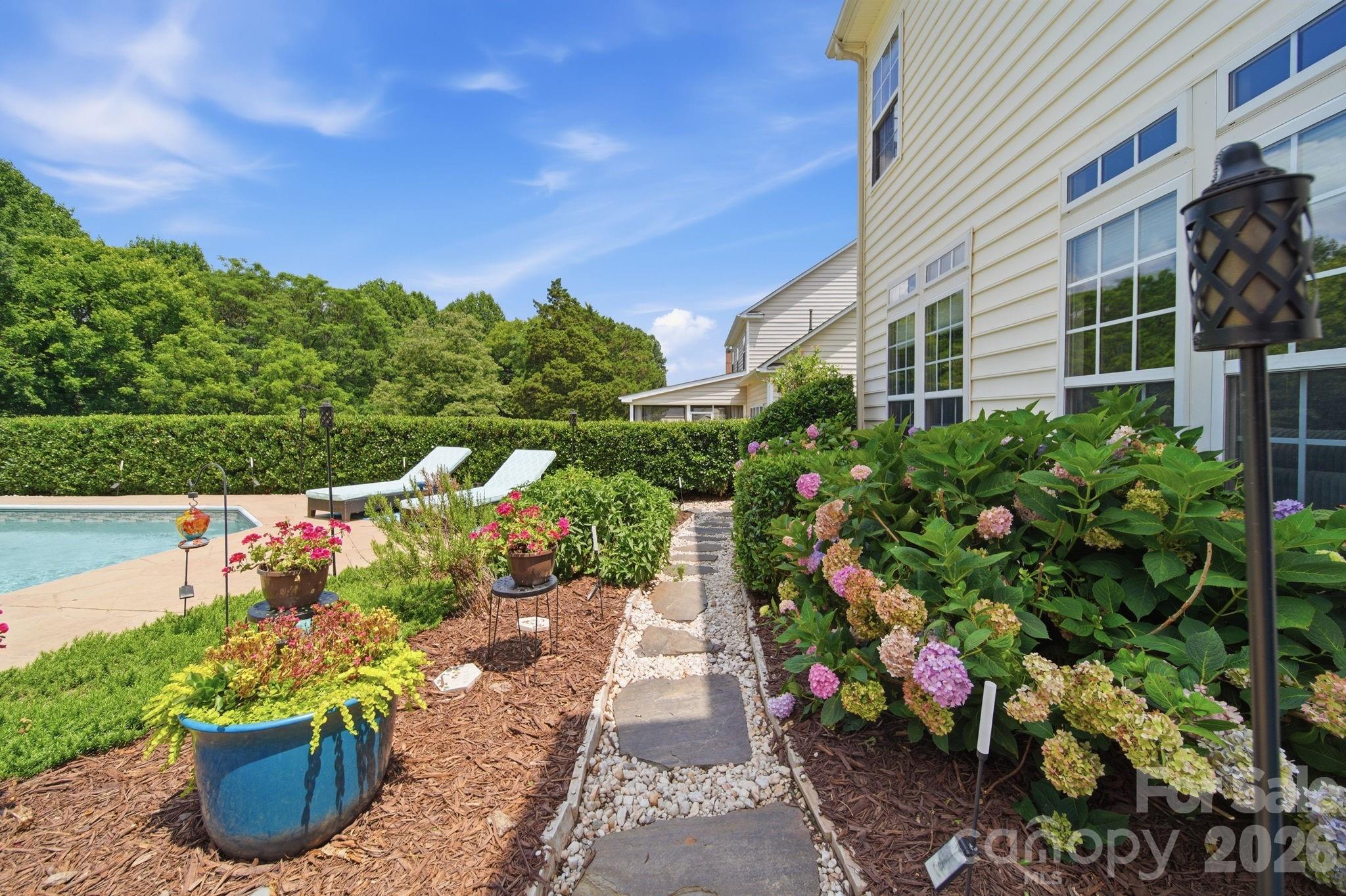 206 Pamlico Lane — Mooresville