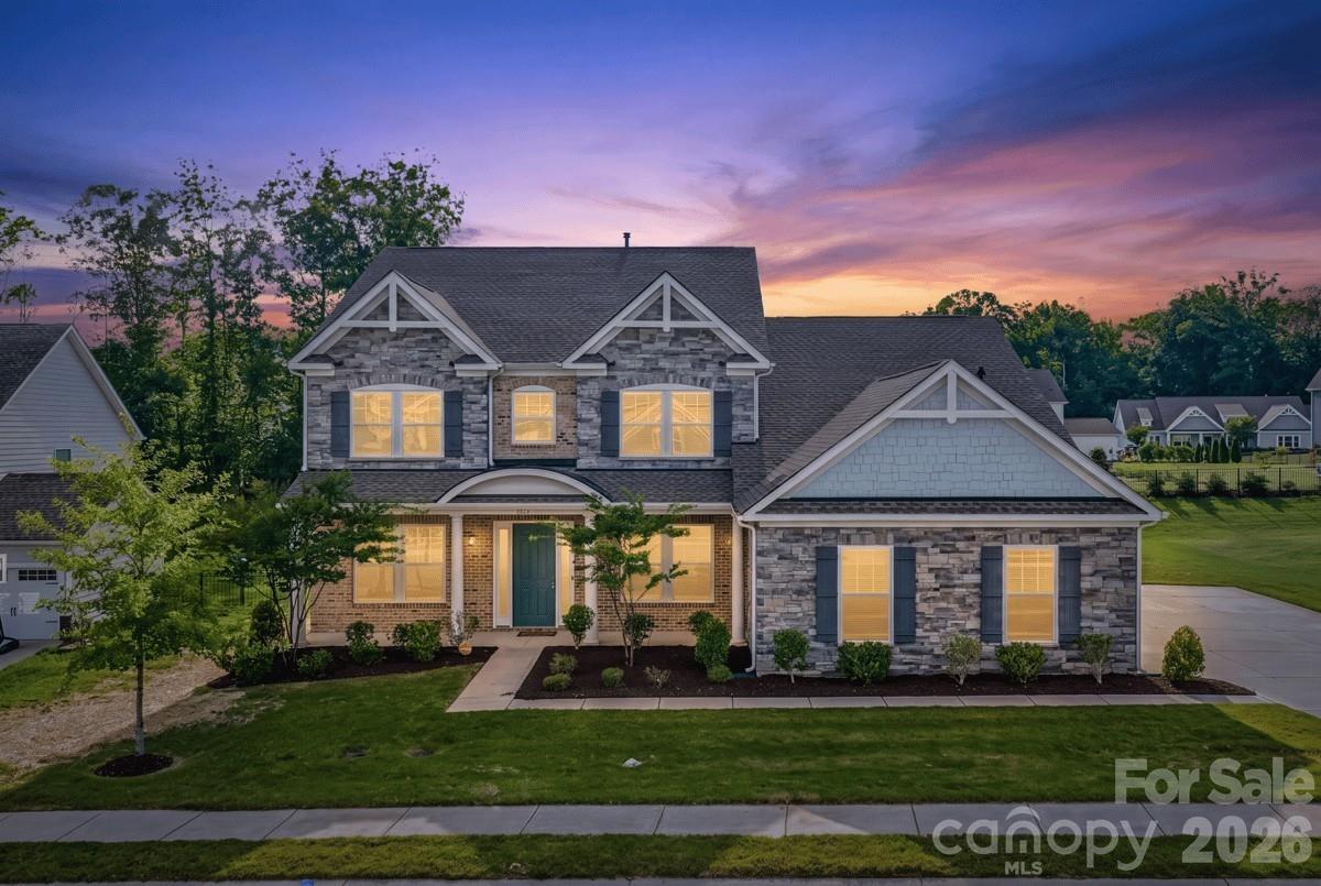1427 Brooksland Place — Waxhaw