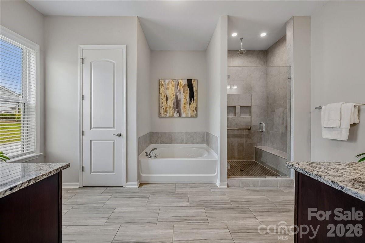 1427 Brooksland Place — Waxhaw