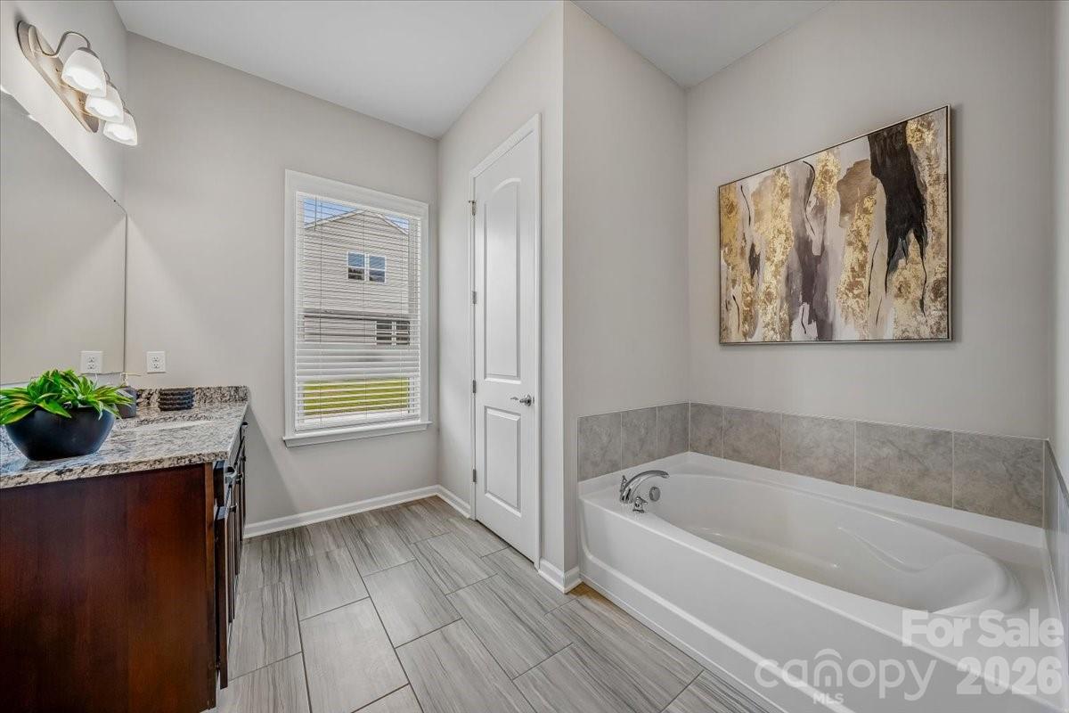 1427 Brooksland Place — Waxhaw
