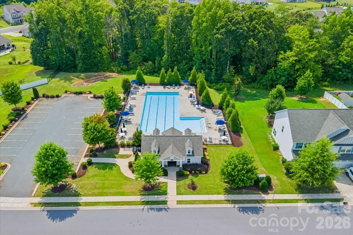 1427 Brooksland Place — Waxhaw