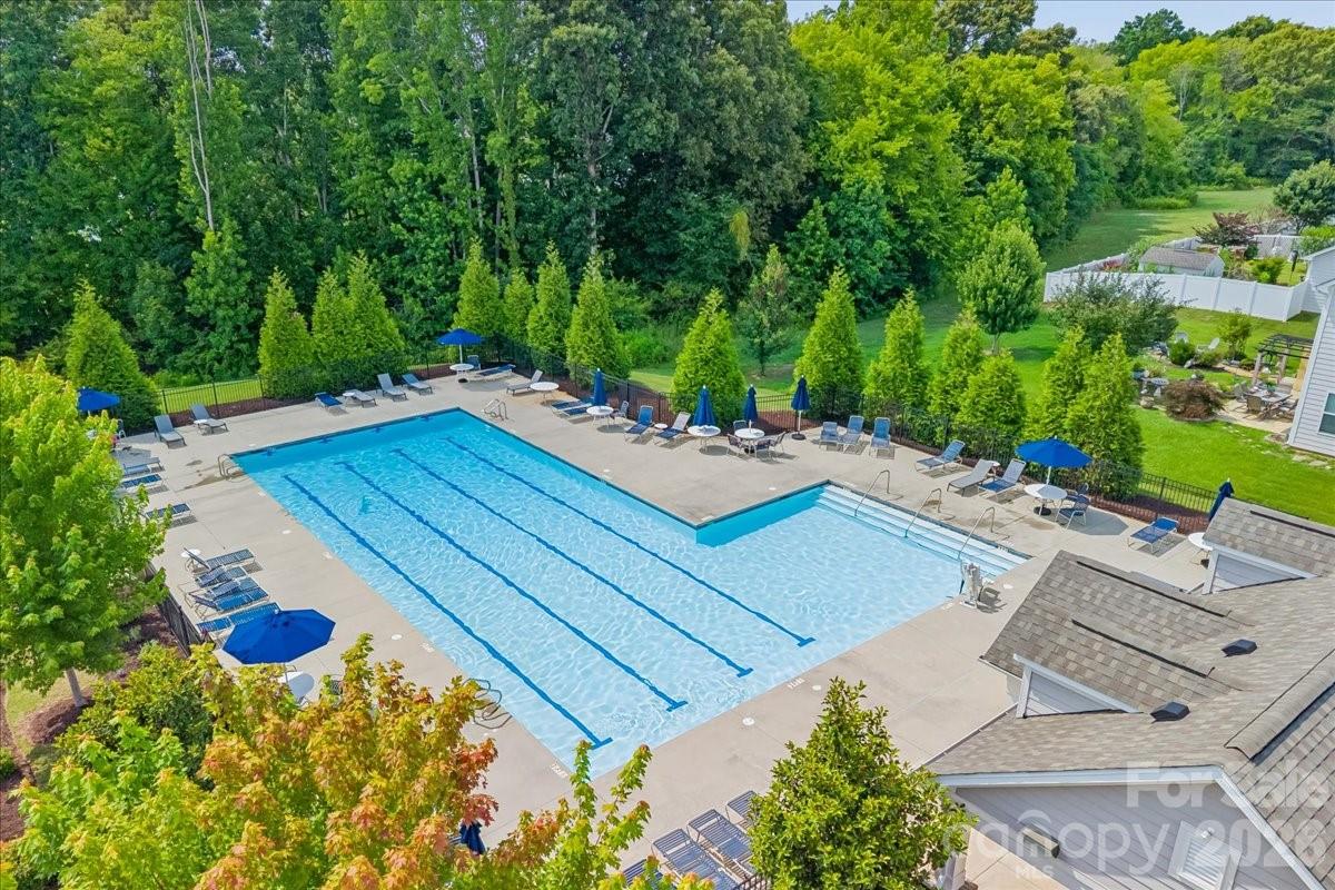 1427 Brooksland Place — Waxhaw