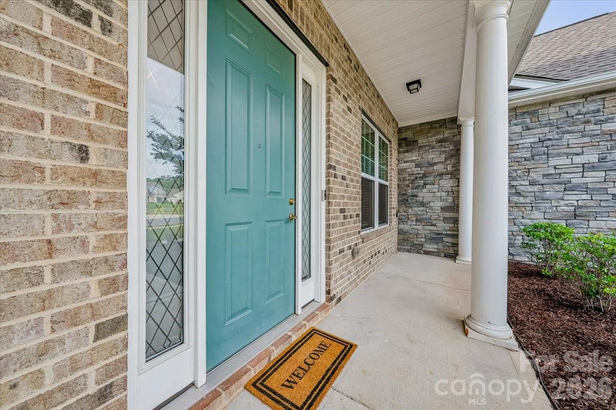 1427 Brooksland Place — Waxhaw