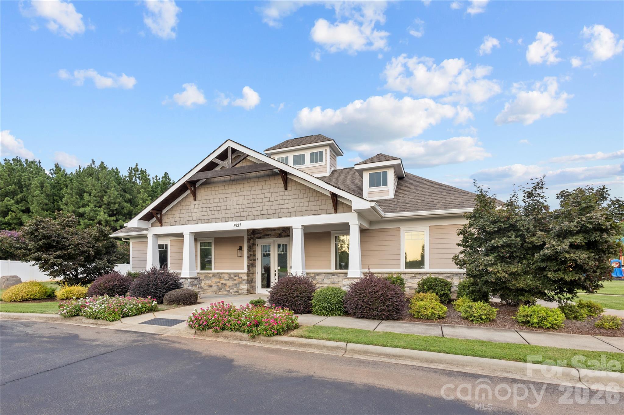 2449 Seagull Drive — Denver