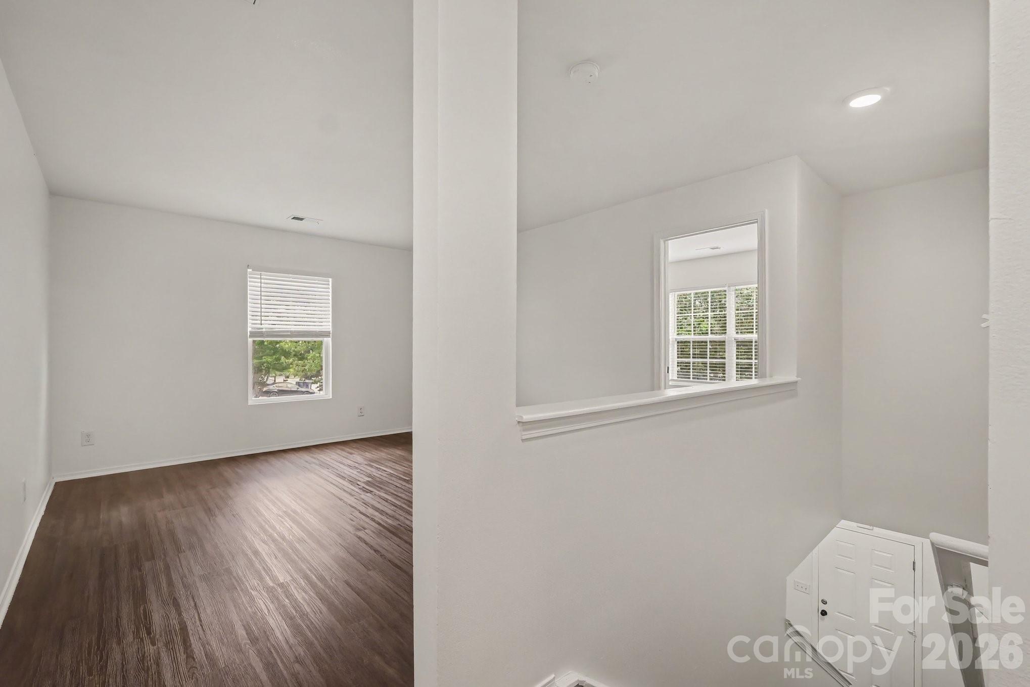 4636 Meadowfield Road — Charlotte