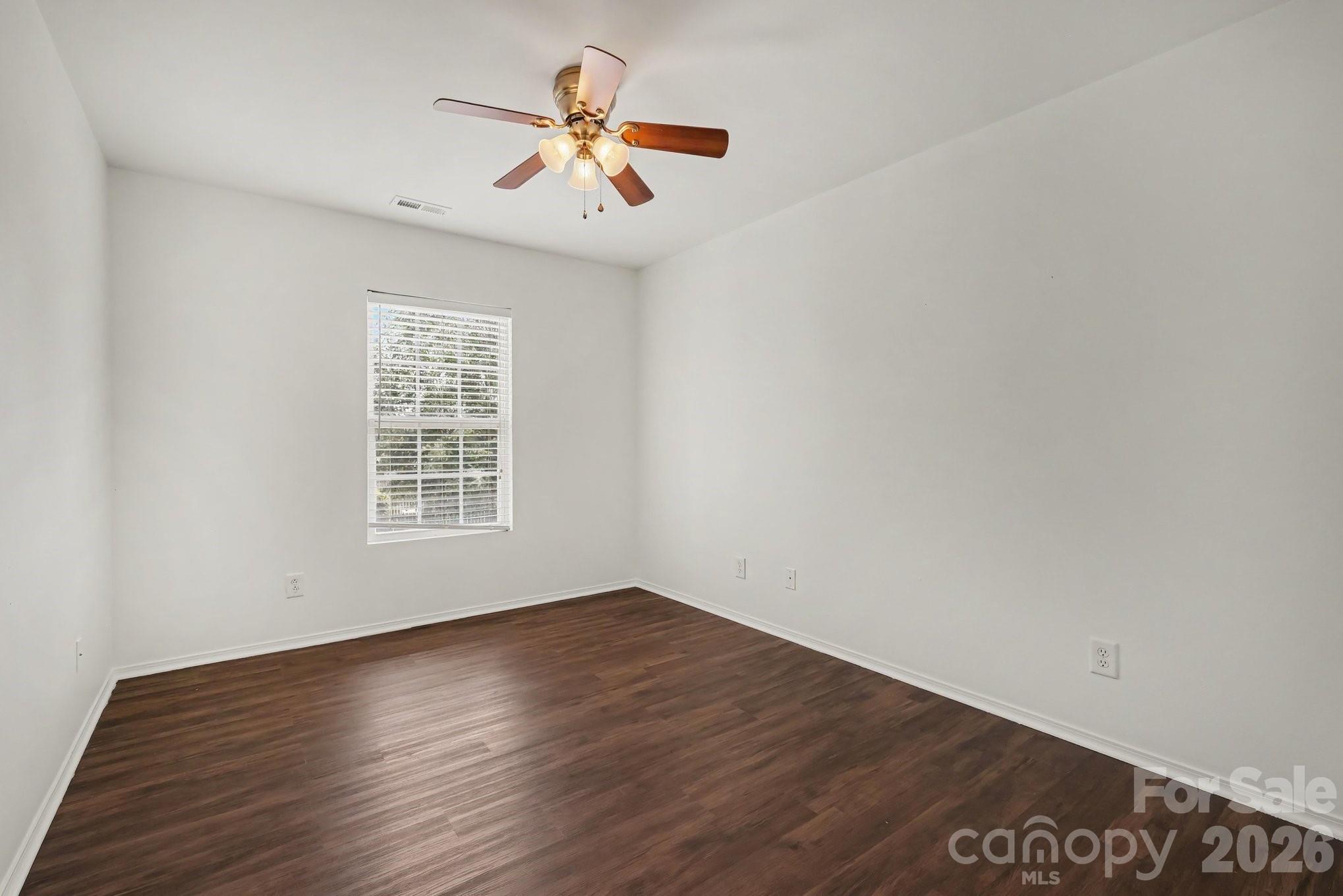 4636 Meadowfield Road — Charlotte