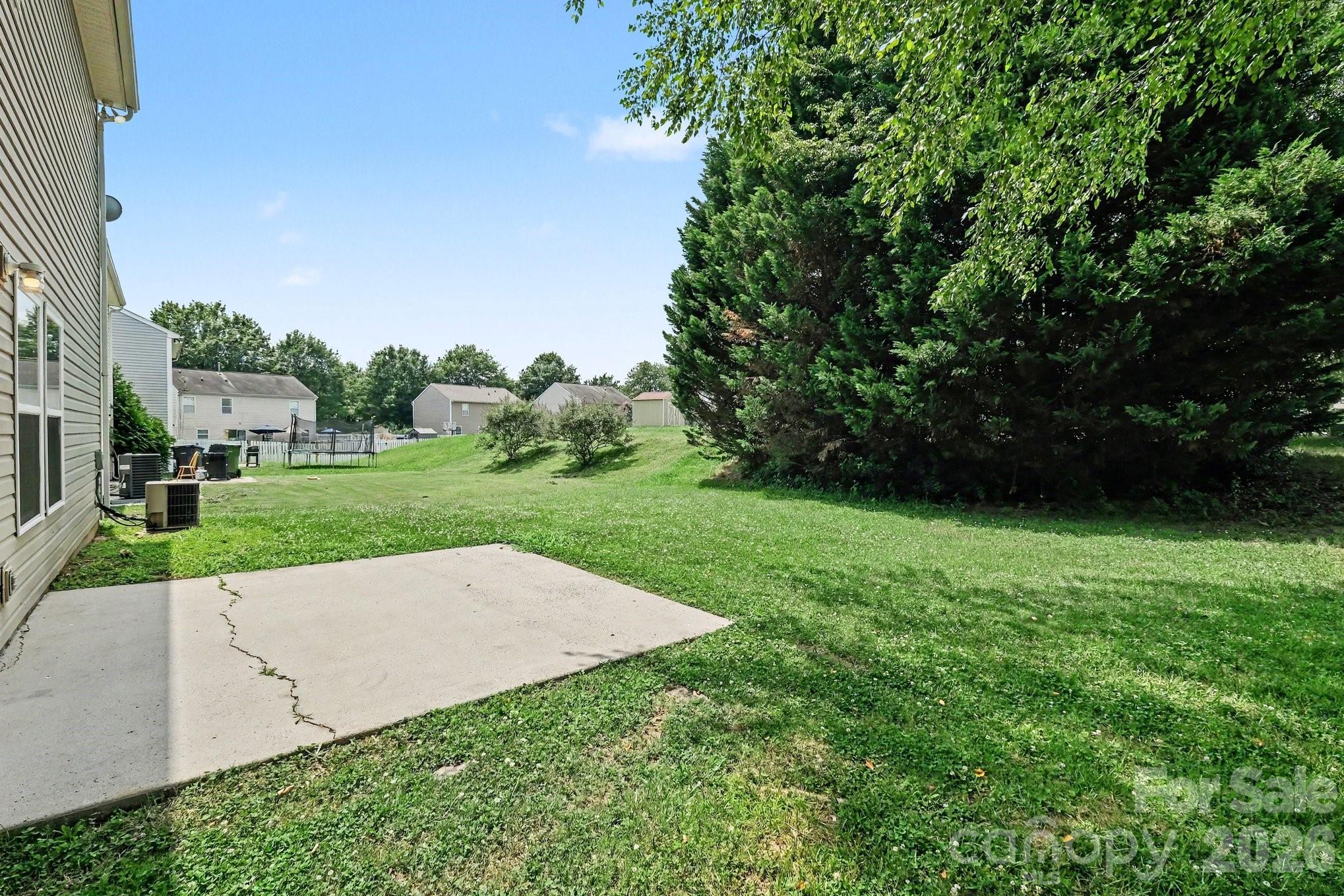 4636 Meadowfield Road — Charlotte