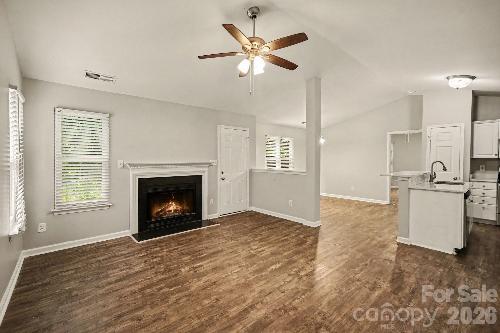 2732 Black Walnut Lane — Charlotte